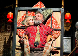 Gaia De Laurentiis e Ugo Dighero in scena con “L’inquilina del piano di sopra”