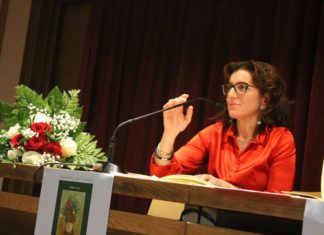 Le “Emozioni tra fiori e pietre” di Sabrina Galli, nuovo libro della poetessa sambenedettese