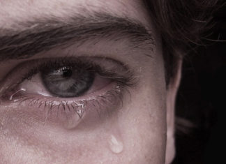 Lacrime in un Paese dove gli uomini non ascoltano più la propria coscienza