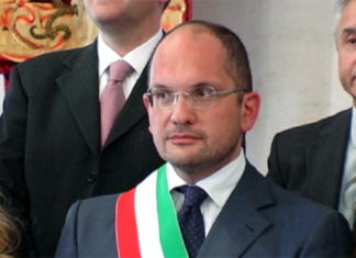 Ascoli, inizio dell’anno scolastico. La lettera del sindaco Guido Castelli