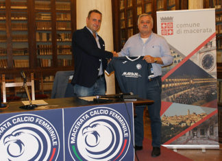 Nasce a Macerata la YFit, prima squadra di calcio a 11 femminile