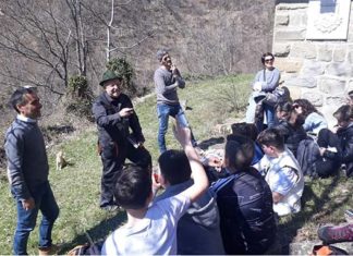 Gli alunni della Scuola Curzi visitano “Il bosco di Carmela” del botanico Franco Pedrotti