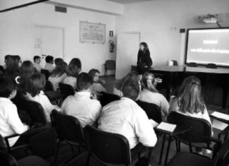 “La bellezza e la fotografia”, gli alunni della Scuola Curzi a lezione con Barbara Di Cretico