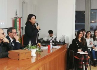 Cinquant’anni della Scuola Curzi, in centinaia per festeggiare l’importante ricorrenza