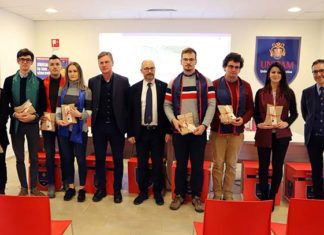 Giornata della Memoria, il rettore Unicam consegna agli studenti copie del libro di Liliana Segre