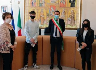 Festa della Repubblica a Monteprandone: una copia della Costituzione in dono ai neodiciottenni