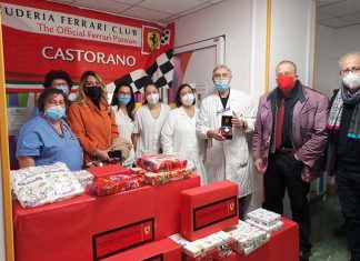 Il Club Ferrari di Castorano dona giocattoli ai due reparti di Pediatria del Piceno