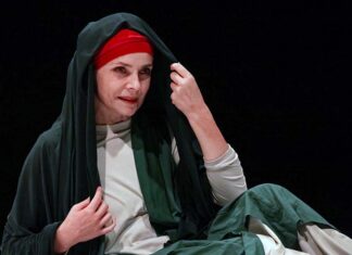 “In nome della madre” di Erri De Luca al Ridotto del Mercadante di Napoli