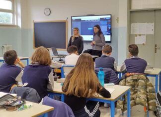 Gli studenti dell’IIS “Capriotti” insegnanti per un giorno nelle scuole elementari e medie del territorio