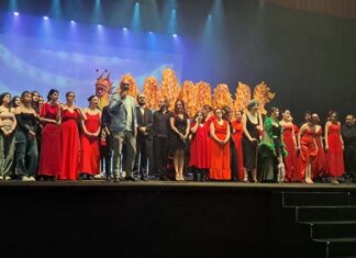 “La Bella Otero”, sold out per il musical in lingua dell’IIS Capriotti. Questa sera replica al Palariviera