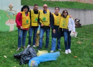 “Puliamo il mondo” con i ragazzi della scuola di Ripatransone, un esempio di educazione civica e ambientale