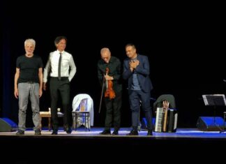 Michele Placido incanta il Concordia con “Amor y Tango”: un viaggio tra poesia, musica e sentimento