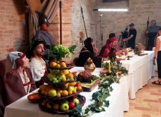 Acquaviva Picena, lo spiedino protagonista della quarta serata culinaria del Palio del Duca
