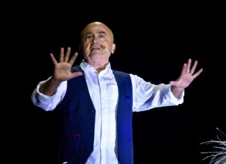 TAU ospita Paolo Cevoli in “Figli di troia”, doppio appuntamento a Urbisaglia e Ascoli Piceno
