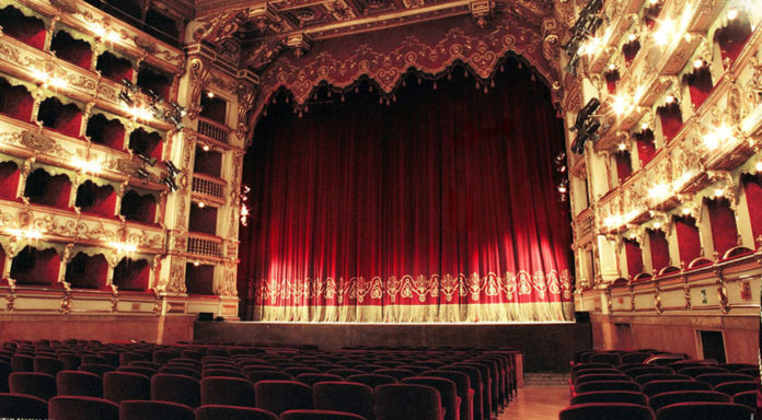 Spettacoli nei teatri delle Marche