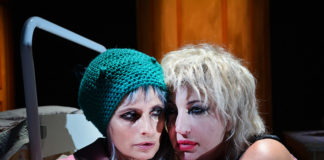 “Sisters. Come stelle nel buio”, Isabella Ferrari e Iaia Forte in scena nelle Marche