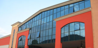 “La dama di picche” al Teatro delle Energie per la Giornata contro la violenza sulle donne