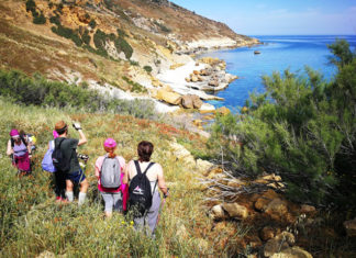 Nordic Walking, che passione! Nel Mediterraneo, tra i ruderi del paleolitico e scogliere mozzafiato