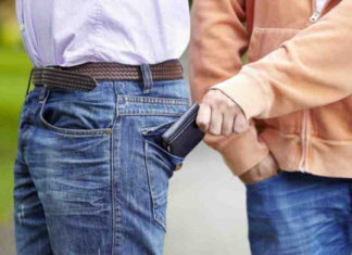 Due tedeschi derubano un napoletano. Non è una barzelletta…