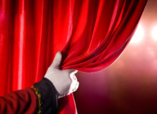 Oltre il sipario. Il teatro è una magia che si rinnova