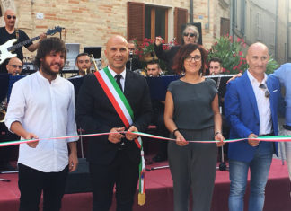 Offida: inaugurata Piazza Valorani, valorizzato un altro angolo del centro storico