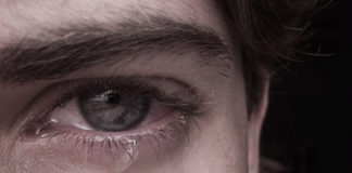 Lacrime in un Paese dove gli uomini non ascoltano più la propria coscienza