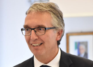 Ceriscioli ribadisce la sua posizione: «Un solo ospedale di primo livello nella Vallata del Tronto»