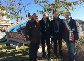 Colli del Tronto, posizionato un antico carro agricolo nella rotatoria di via Salaria