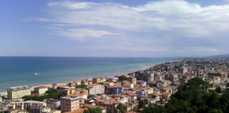 Grottammare, pensiline illuminate lungo la Statale Adriatica. 5mila euro per l’accordo con Start