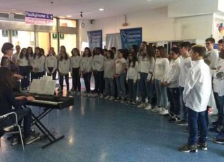 Una canzone per i bambini, la Banca di Ripatransone e del Fermano con gli studenti per il Salesi
