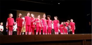 “La fabbrica di cioccolato” della Primaria Moretti conquista il Teatro Concordia