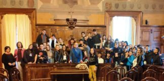 Visita di due classi dell’Istituto Capriotti nella Sala del Consiglio Provinciale
