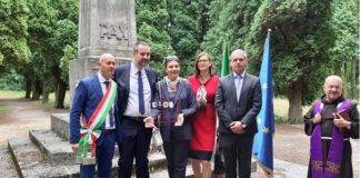 Targa ricordo al cimitero militare di Breslavia per i venti caduti marchigiani nella Prima Guerra Mondiale. Ecco i loro nomi
