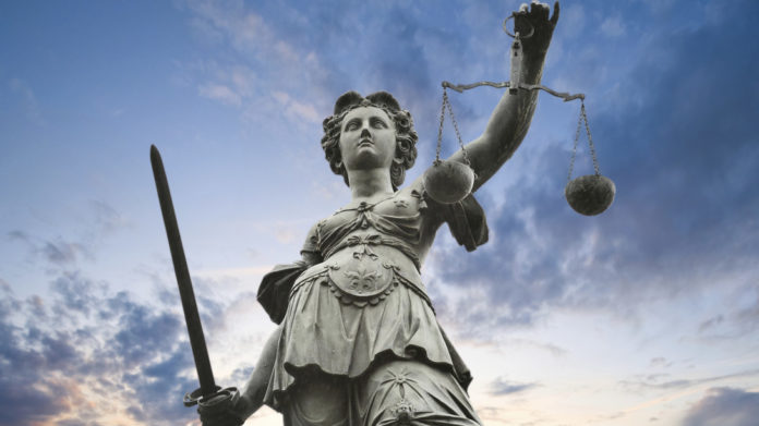 La-Dea-della-Giustizia
