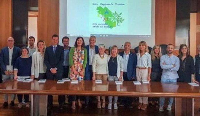 Firma protocollo adesione Rete regionale Città bambini
