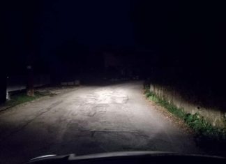 Progetto Paese: «Buio totale da due settimane in via Don Augusto Camei. Residenti abbandonati»