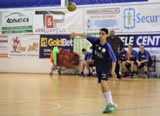 Pallamano, Handball Club sbanca Chieti. Coach Vultaggio: «Un’altra bella gara, non era semplice»