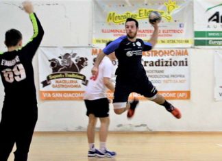 Pallamano, Handball Club Monteprandone batte Guardiagrele e aggancia la vetta