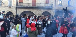 Grande successo per il Carnevale Ripano 2020, un tripudio di musica e maschere