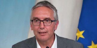 Turismo, Ceriscioli: «Soddisfacenti le prenotazioni. Dalla Ue via libera al bando per nuovi voli verso le Marche»