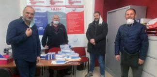 I vongolari piceni donano tute, guanti e mascherine al Madonna del Soccorso e all’Unione Ciechi