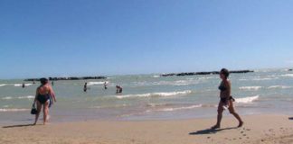 Distanziatori 4×4 nelle spiagge libere di Grottammare