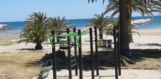 San Benedetto, installata attrezzatura per Callisthenic sulla spiaggia vicino l’Albula