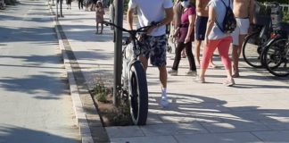 “Bici al palo”, controlli in corso a Grottammare: «Impediscono l’utilizzo dei marciapiedi»