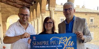 Offida è “Sempre più blu” con il Festival nazionale della canzone d’autore. Ecco le date e gli ospiti