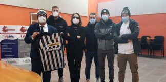 Il club Settembre Bianconero mette all’asta la maglia dell’Ascoli Calcio e dona il ricavato all’Unione Ciechi