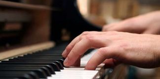 Ascoli, la “Maratona di Giovani Pianisti” si terrà nel Giardino dell’Arengo