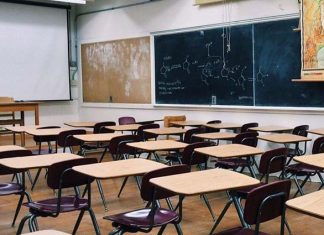 Scuola, mercoledì si torna in classe. Castelli: «Massima sicurezza, adottato il nuovo piano trasporti»