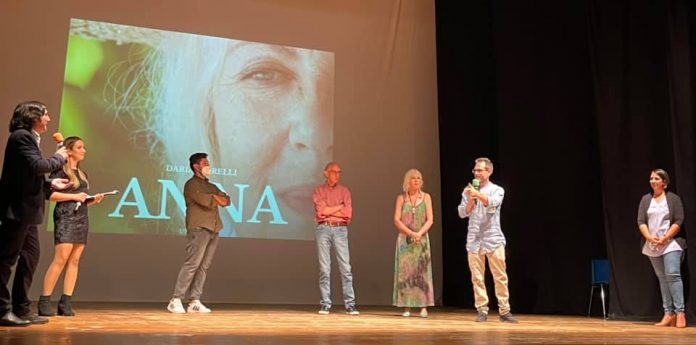 CreazioEmozione Corto Anna con i protagonisti sul palco