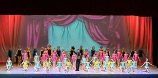 Il saggio della scuola Prima Musa conquista il Palariviera. “La Valse”, punta di diamante